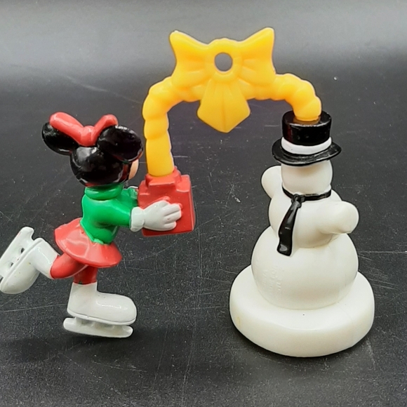 RARE Disney Nestle Christmas Mickey and Minnie Mouse and Goofy Plastic Ornament - Picture 7 of 7